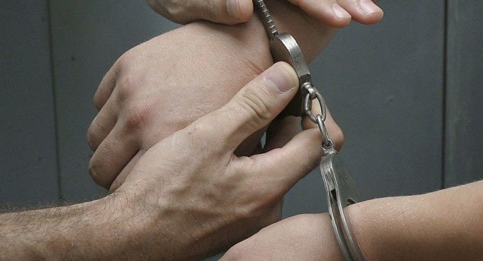 Навоийда 3 ёшли фарзандини сотаётган аёл қўлга олинди