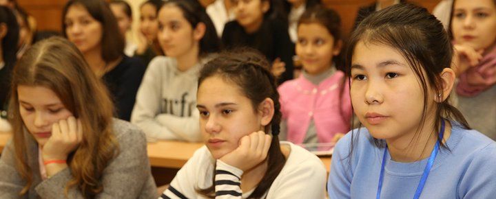 Ўзбекистонда IТ-технологиялар, бизнес ва тадбиркорликка қизиқувчи қизлар танлови бошланди