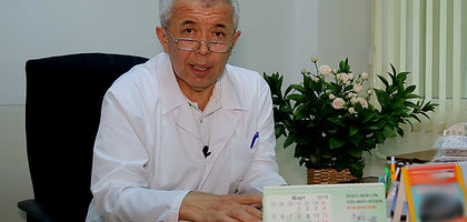 Qizim ravon yurolmaydi... O‘g‘limning oyoqlari yassi... (video)