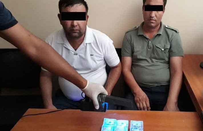 Бухорода институт ўқитувчилари пора билан қўлга тушди
