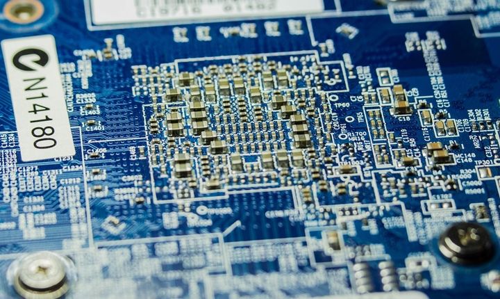Samsung Electronics вошла в тройку мировых производителей полупроводников