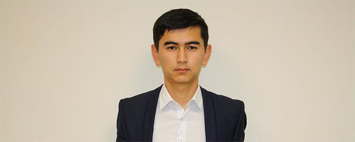 Учта робот ясаган талаба Инновацион ярмаркада учинчи ўринни эгаллади