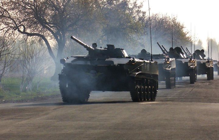 Ўзбекистон шарқида машғулотлар давом этмоқда: Қуролли Кучлар куч тузилмалари бир жамоа бўлиб ҳаракатланмоқда