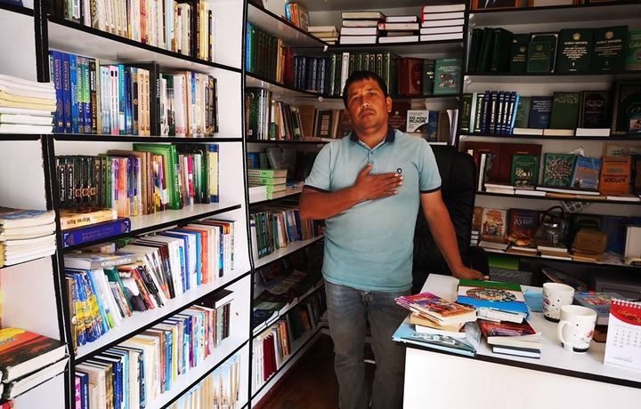 Komil Allamjonov Dima Qayumga birgalikda yangi kutubxona qurishni taklif qildi