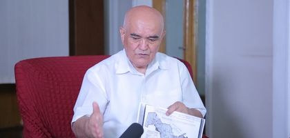 «Ўзбекистондан ўғирлаб кетилган бойликларнинг саноғи йўқ. Бунда айрим раҳбарларнинг қўли бор эди» — Божхонанинг биринчи раҳбари