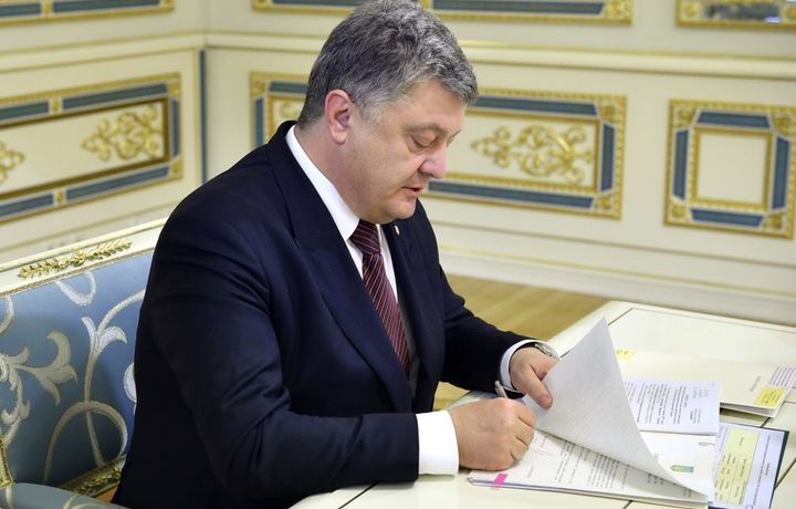 Порошенко буйруғи билан Украинанинг Ўзбекистондаги элчиси ўз миссиясини тугатди