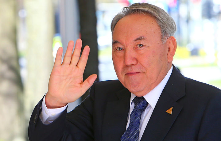 Нурсултон Назарбоев 2020 йил апрелгача давлатни бошқариши мумкин эди: Элбоши нега кетди?