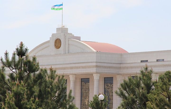 Президент Администрацияси бошқарув ходимларининг вакант лавозимлари қисқартирилади. Сабаб?