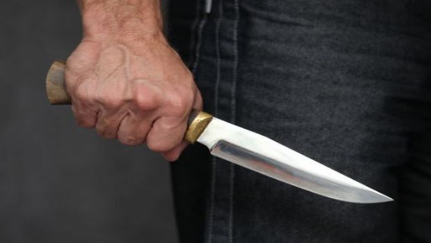 Жиззахда коллеж ўқувчиси 38 ёшли эркакни пичоқлади