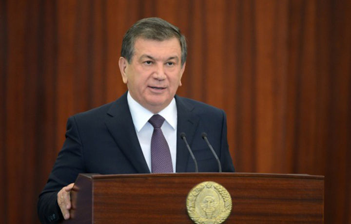 Prezident maqtovga muhtojmi yoki laganbardorlik va maddohlik haddan oshganda...