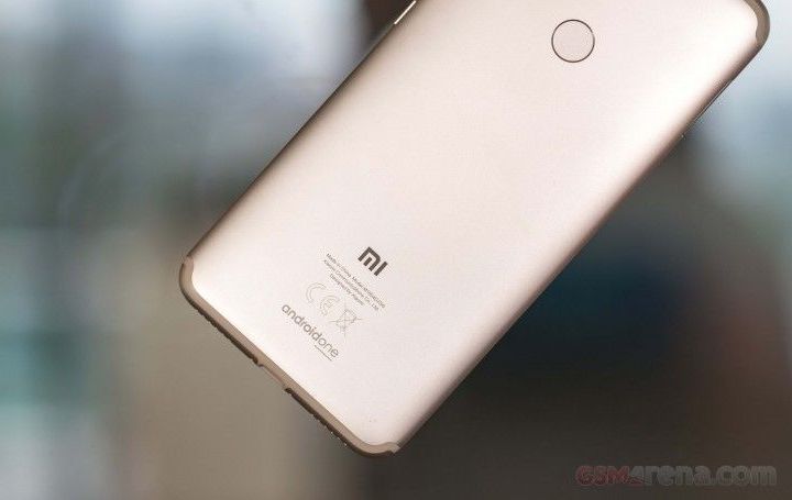 Секрет мгновенных распродаж смартфонов: Xiaomi попалась на обмане и извинилась