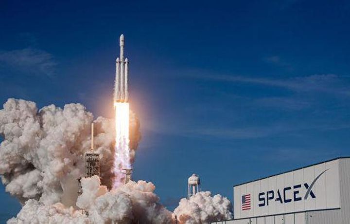 СМИ: SpaceX сократит 10% своих сотрудников