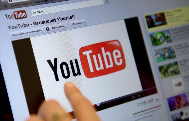«YouTube»да уятсиз видеоларни беркитиб қўйишни биласизми?