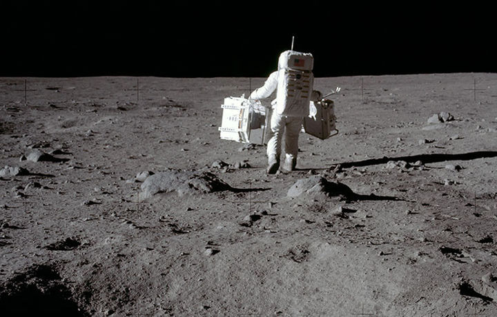 Глава NASA пригласил Россию на Луну