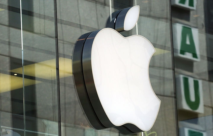 Автономный автомобиль Apple угодил в аварию