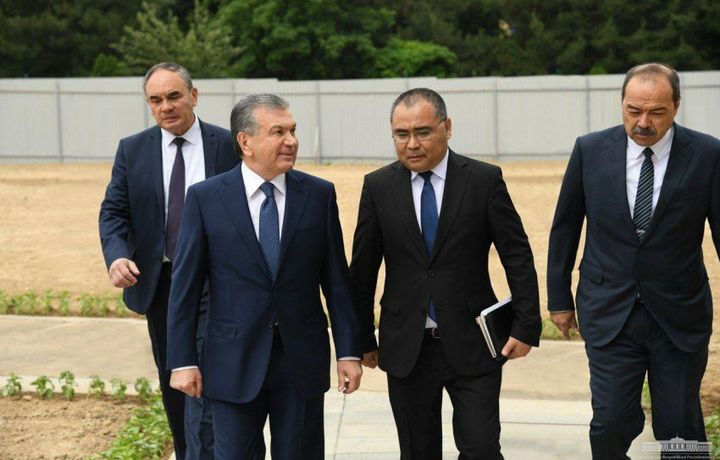 Президент посетил Студенческий городок (фото)