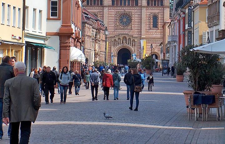 Германия аҳолиси қариб боряпти