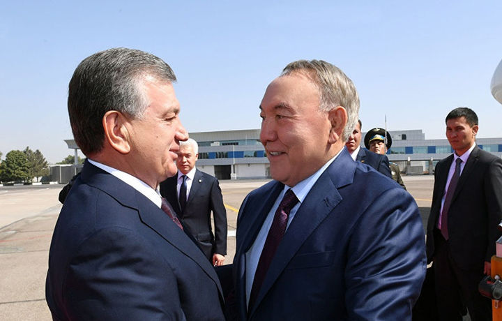Нурсултон Назарбоев Шавкат Мирзиёевга қўнғироқ қилиб, таъзия билдирди