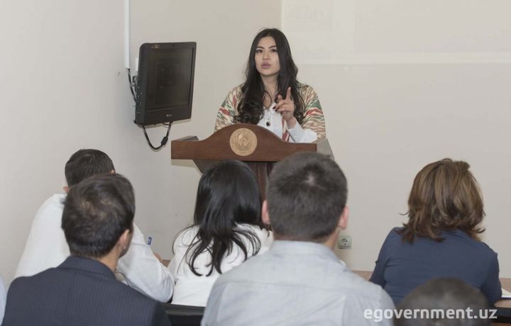 Раҳбар ва ходимлар вақтининг ярими қоғоз билан ишлашга кетади
