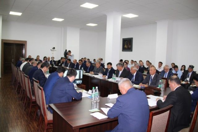 Фермер, деҳқон хўжаликлари ва томорқа ер эгалари кенгашига раис сайланди