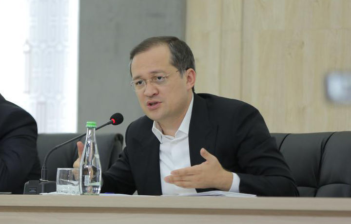 Комил Алламжонов «Озодлик»ка «виждон кодекси»ни эслатди