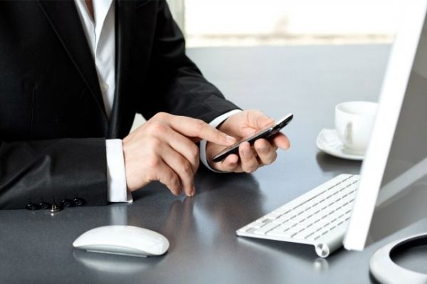 «UzChat» мессенжери кимга тегишли? Ундан кимлар фойдалана олади?