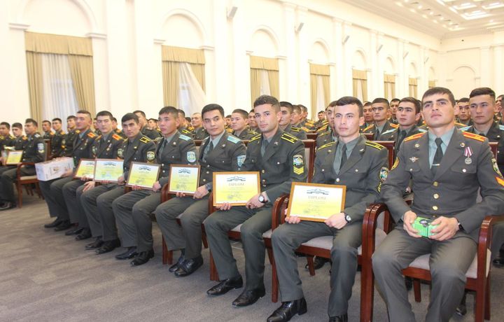 Курсантлар ўртасида фан олимпиадаси ғолиблари тақдирланди