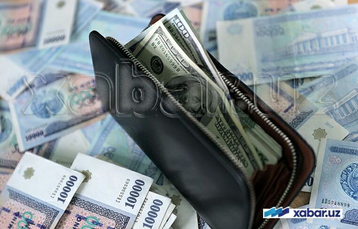 Курс доллара в Узбекистане снова вырос